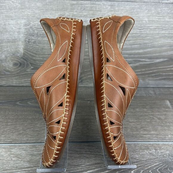 Pikolinos Jerez Women's Sz 7/EU 37 Tan Leather Floral Cutout Slip On Moccasins - Picture 9 of 12